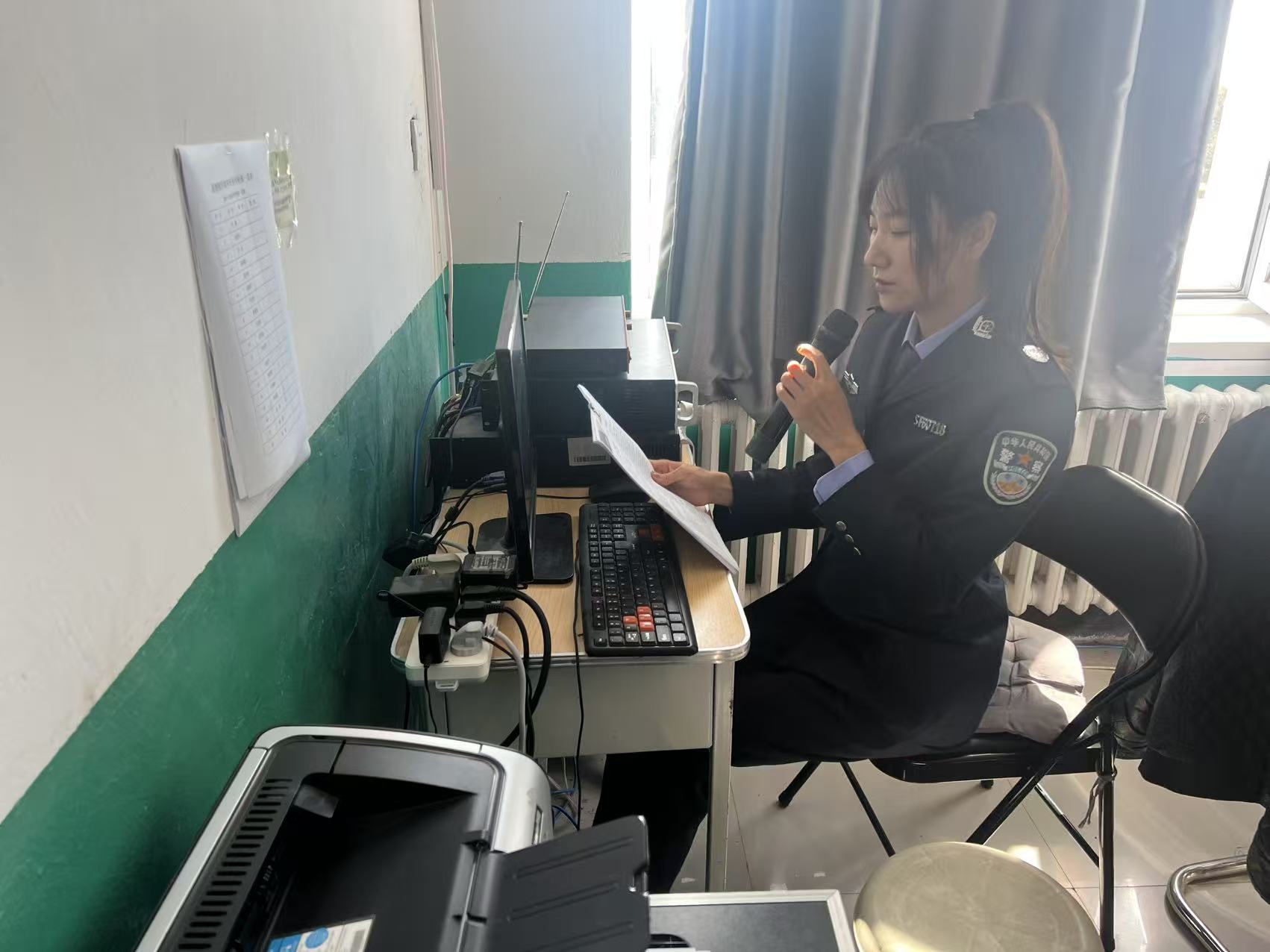 密山市司法局裴德司法所开展“法治护航庆元旦 安全守护伴成长”校园广播宣传活动